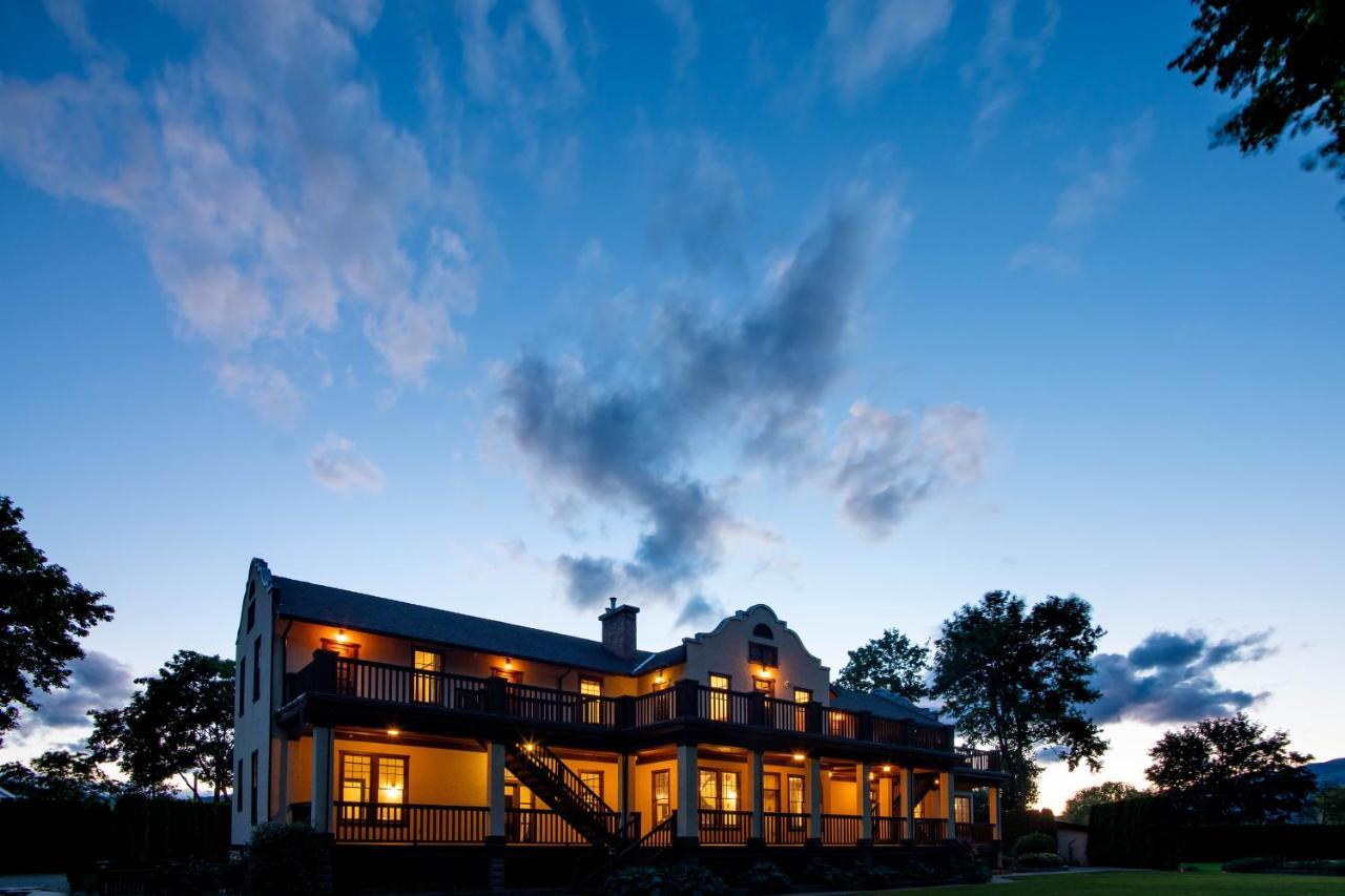 Naramata Inn ภายนอก รูปภาพ